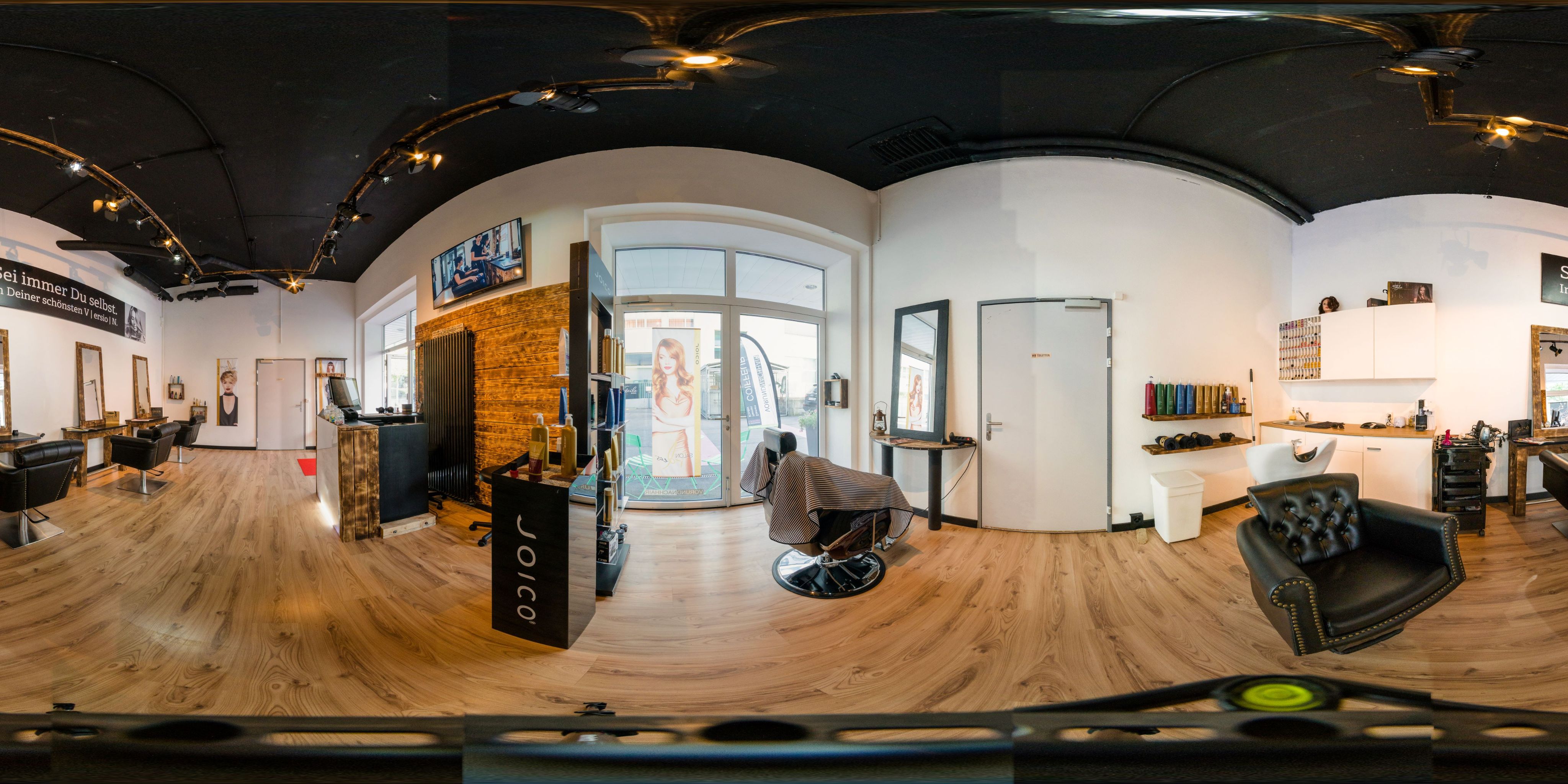 Vorundnachhair pano 2